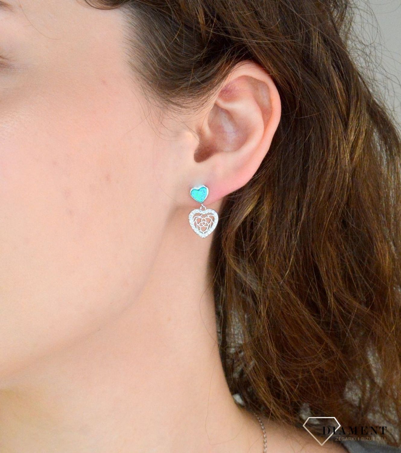 Kolczyki srebrne wiszące serca cyrkonie pr 925, DIA-KLC-12228-925  Srebrne kolczyki zostały wykonane z najwyższej jakości srebra próby 925. Idealny prezent dla każdej kobiety.1.jpg