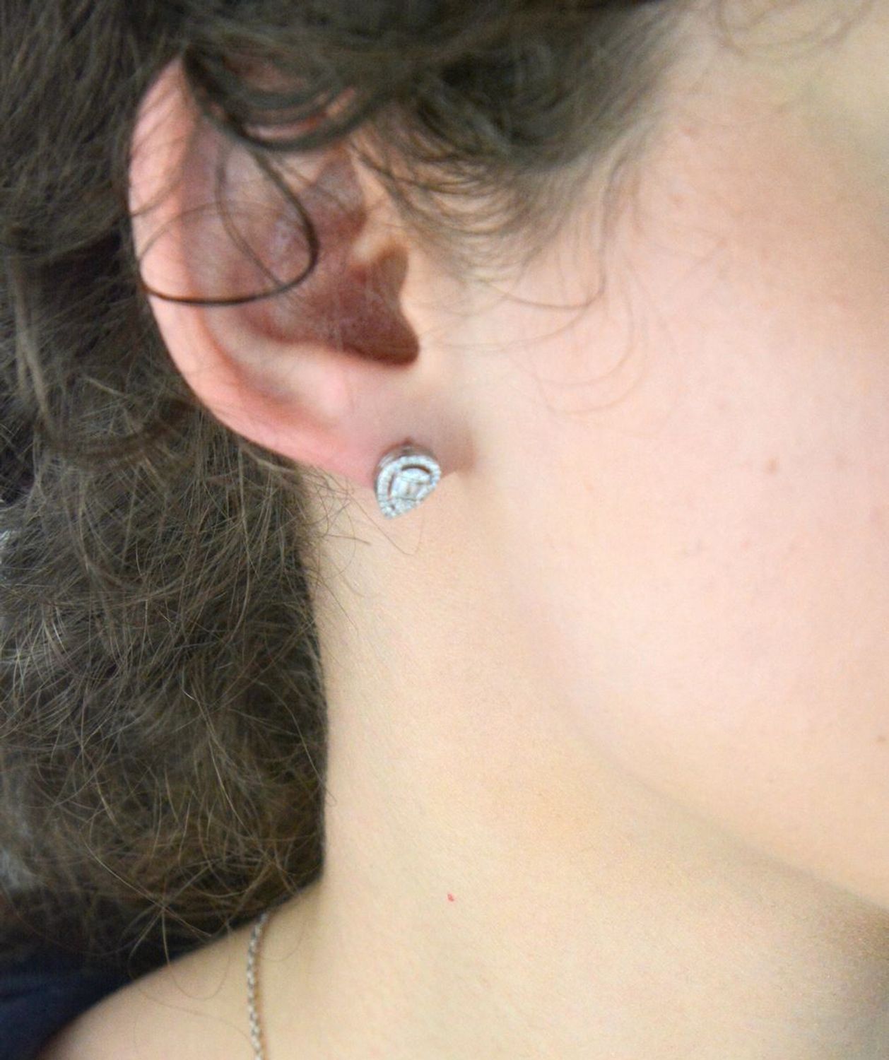 Srebrne kolczyki damskie 925 łezki z cyrkonią na sztyft DIA-KLC-12254-925.jpg