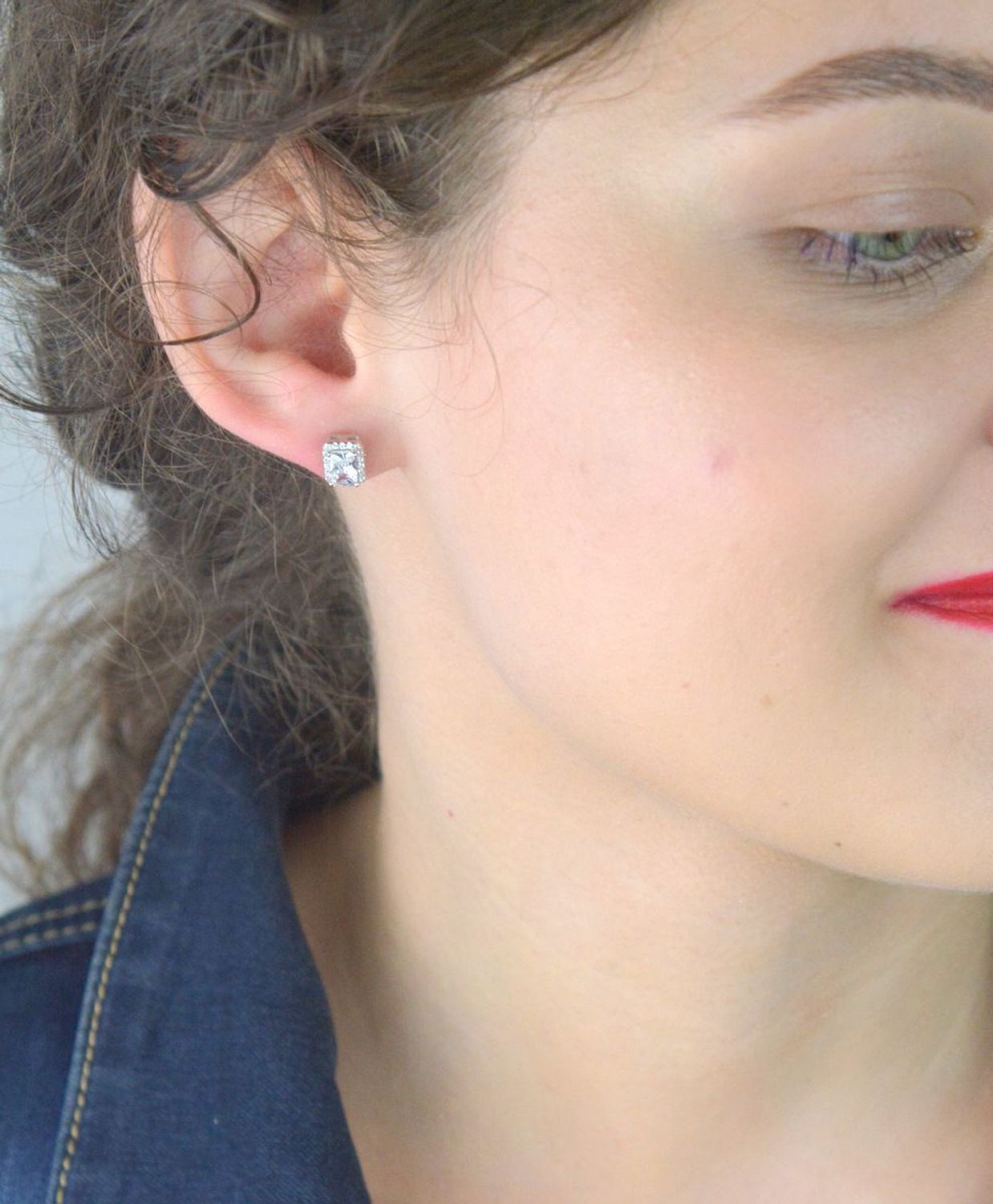 Srebrne kolczyki damskie 925 z prostokątną cyrkonią na sztyft DIA-KLC-12255-925.jpg