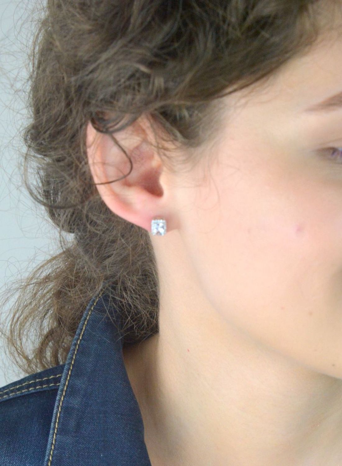 Srebrne kolczyki damskie 925 z prostokątną cyrkonią na sztyft DIA-KLC-12255-925.jpg