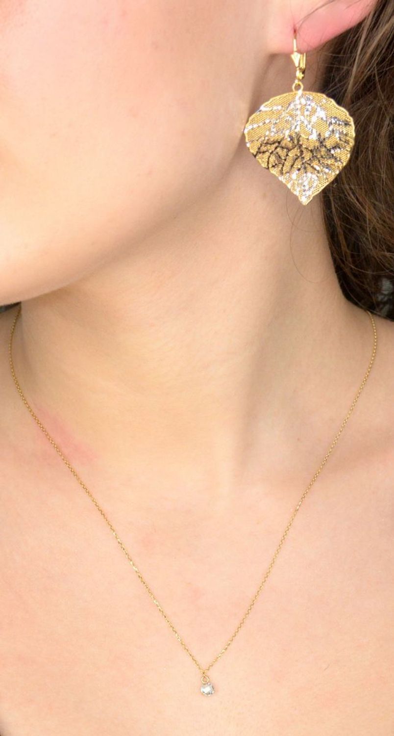 Srebrne kolczyki damskie 925 pozłacane wiszące liście z siateczki  DIA-KLC-12373Z-925. Srebrne kolczyki damskie. Kolczyki srebrne angielskie. Srebrne pozłacane kolczyki wiszące. 1.jpg