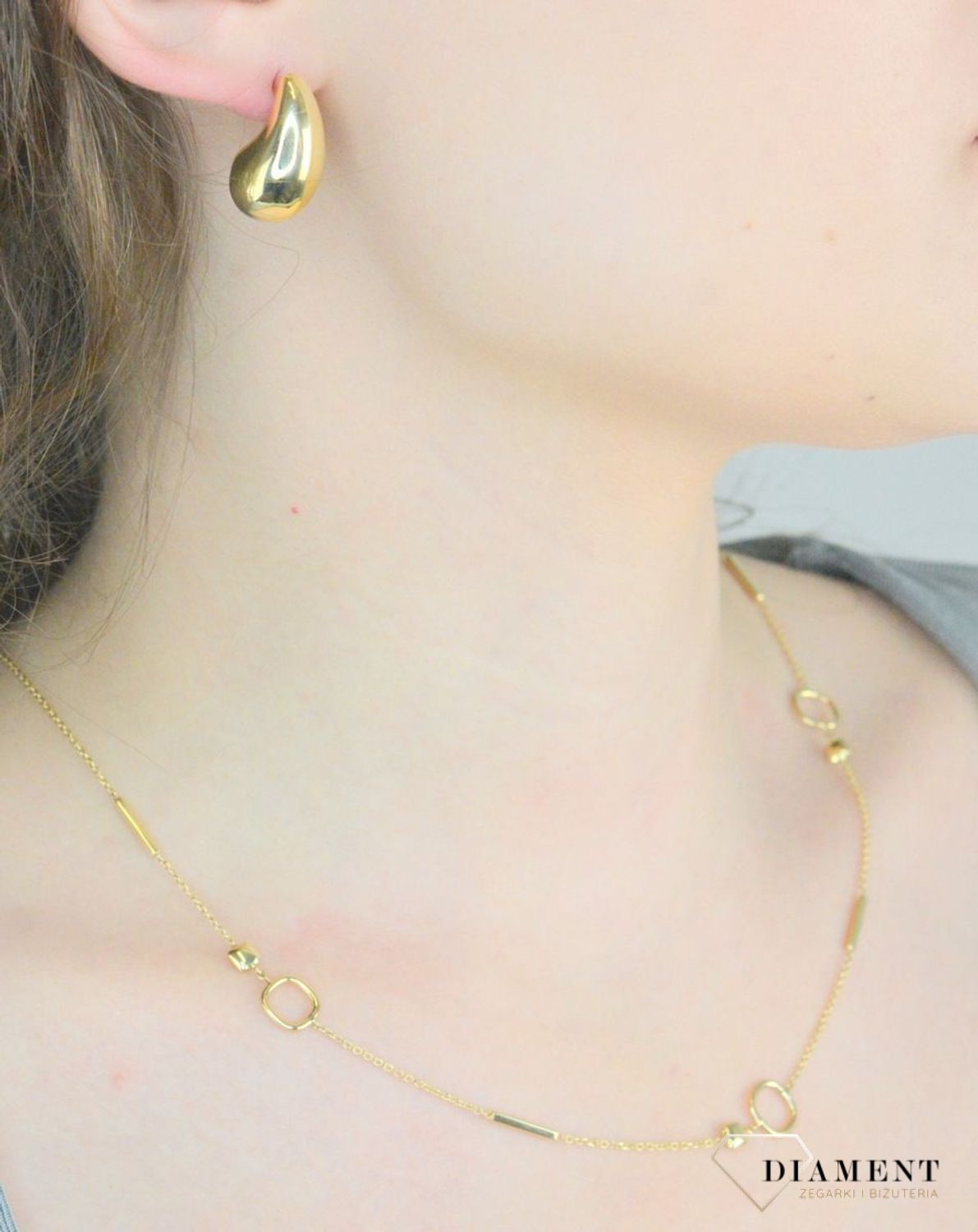 Kolczyki srebrne pozłacane łezki pr 925, DIA-KLC-12395-925 Srebrne kolczyki w kształcie modnej łezki zostały wykonane z najwyższej jakości srebra próby 925. Idealny prezent dla każdej kobiety.1.jpg