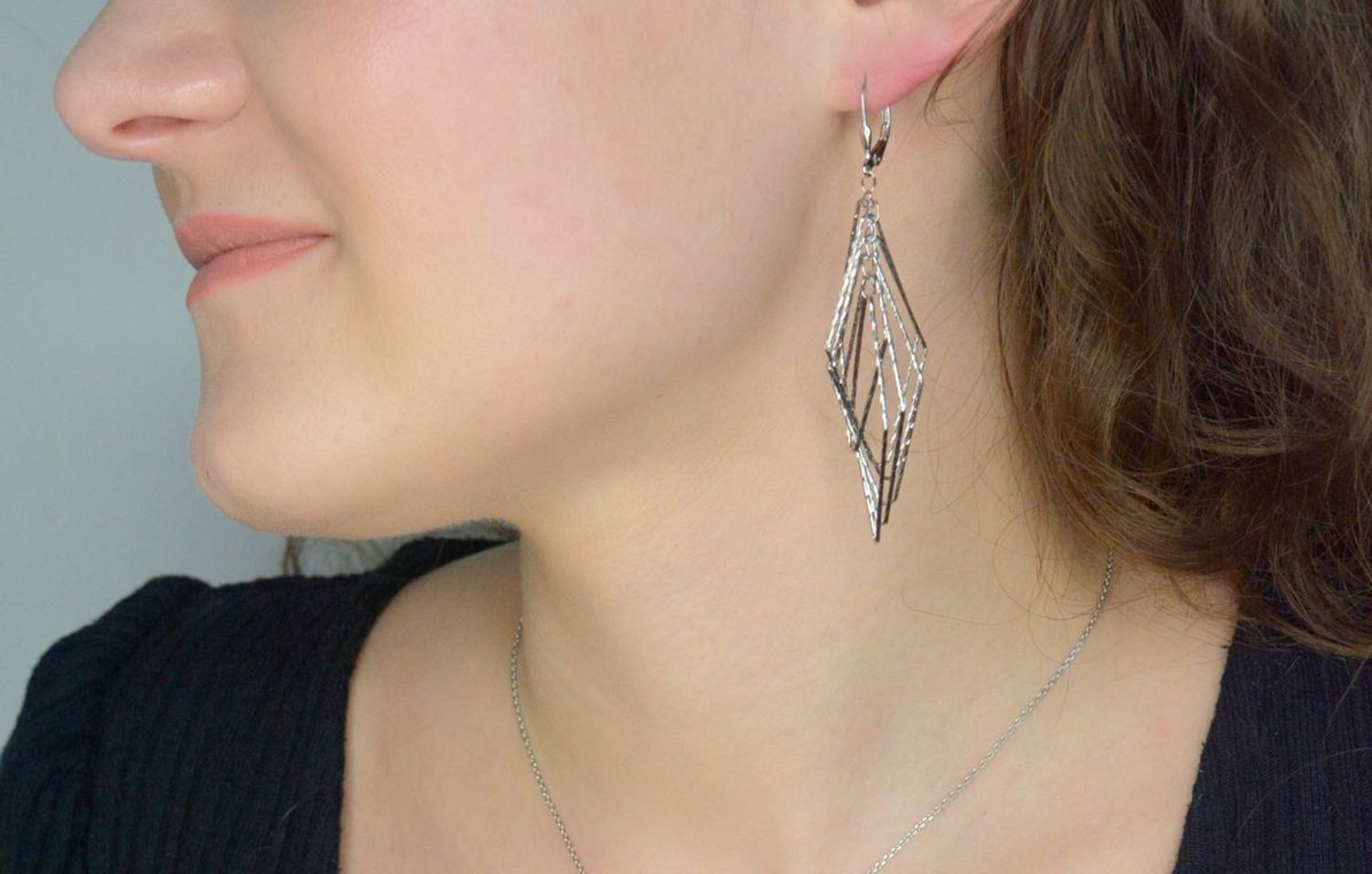 Srebrne kolczyki damskie 925 eleganckie wiszące romby 3 D...jpg