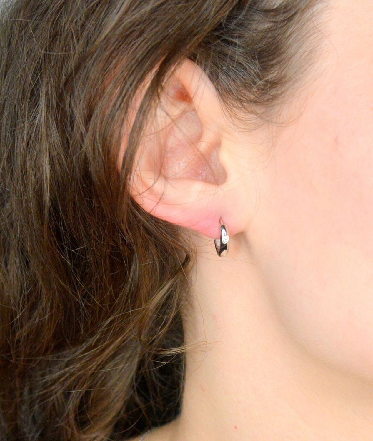 Srebrne kolczyki damskie 925 kółka na zatrzask 1,20 cm DIA-KLC-12400-925. Srebrne kolczyki damskie. Klasyczne srebrne kolczyki. Kolczyki kółka srebrne. Kolczyki dziecięce na prezent.1.jpg