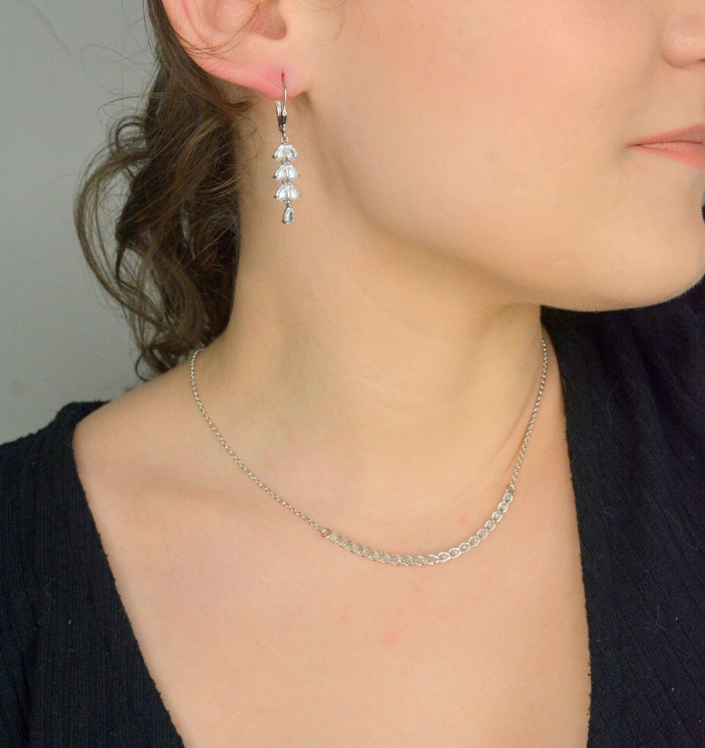 Srebrne kolczyki damskie 925 wiszące z cyrkoniami DIA-KLC-12412-925. Srebrne kolczyki damskie. Kolczyki srebrne angielskie. Kolczyki srebrne na prezent. Kolczyki srebrne damskie z cyrkonią.1.jpg