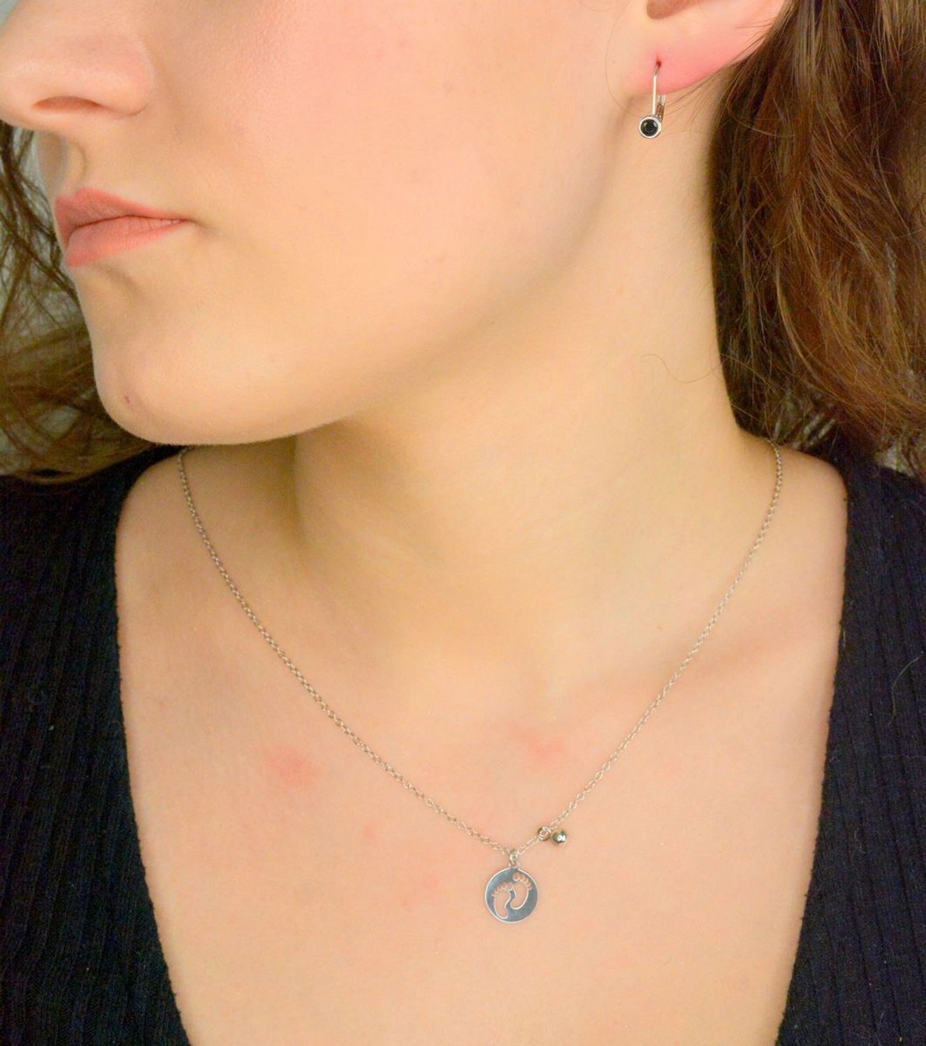 Srebrne kolczyki damskie 925 z czarną cyrkonią DIA-KLC-12429-925. Srebrne kolczyki damskie. Kolczyki srebrne angielskie. Kolczyki srebrne na prezent. Kolczyki srebrne damskie z cyrkonią.1.jpg