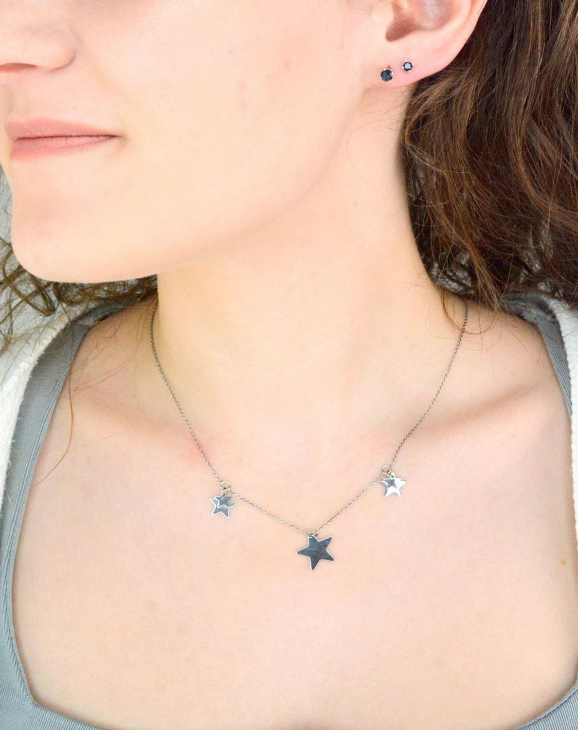 Srebrne kolczyki damskie 925 z czarną cyrkonią na sztyft DIA-KLC-12548-925. Srebrne kolczyki damskie. Srebrne kolczyki na sztyft. Kolczyki srebrne damskie. Kolczyki srebrne na prezent.1.jpg