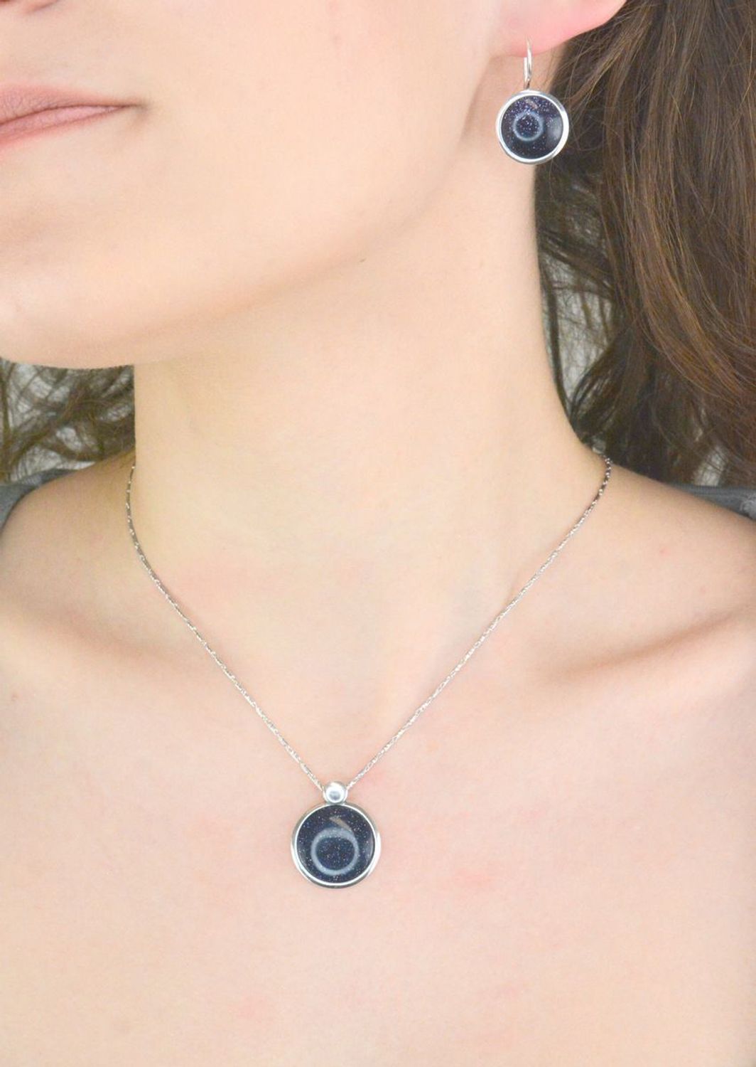 Kolczyki srebrne noc kairu pr 925, DIA-KLC-12593-925 Srebrne kolczyki wiszące zostały wykonane z najwyższej jakości srebra próby 925. Idealny prezent dla każdej kobiety.1.jpg