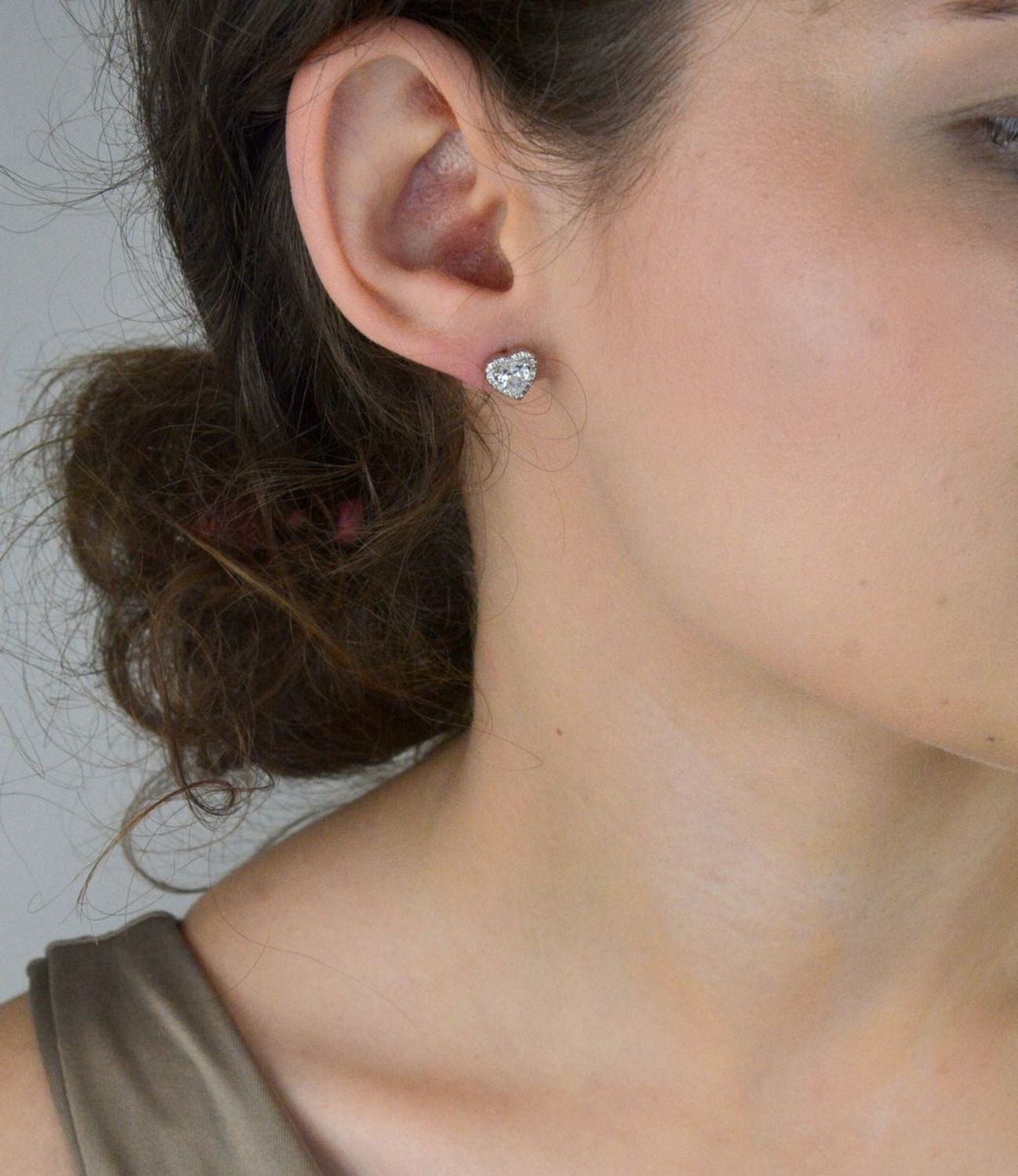 Srebrne kolczyki serduszka z cyrkonią – kolczyki damskie srebro 925.jpg