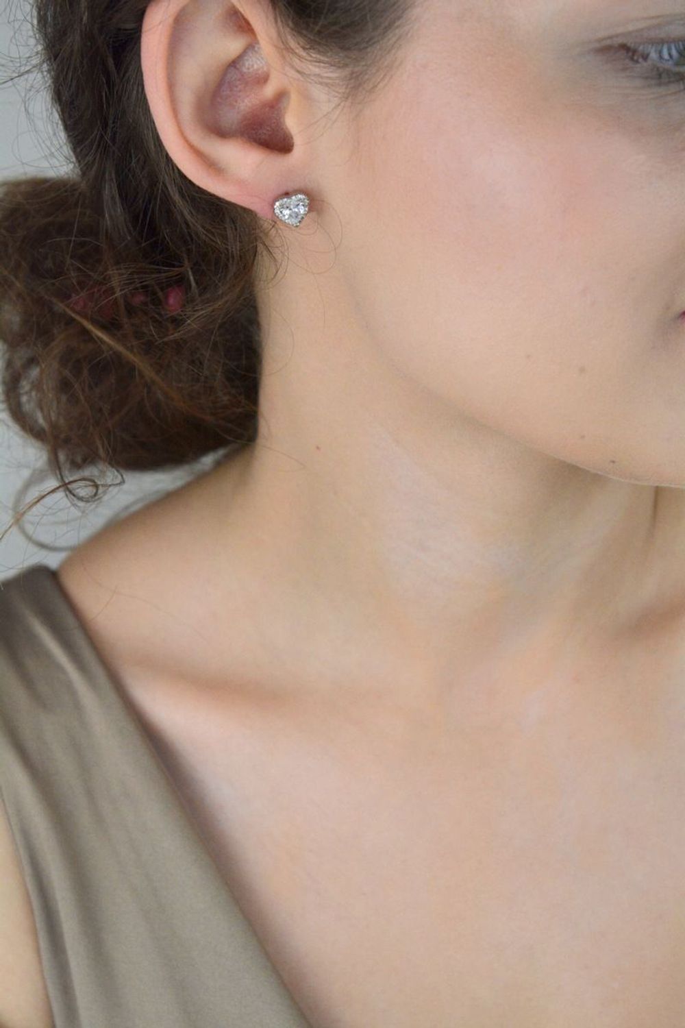 Srebrne kolczyki serduszka z cyrkonią – kolczyki damskie srebro 925.jpg