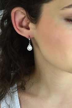 Srebrne kolczyki wiszące z cyrkoniami DIA-KLC-12798-925 – elegancja i subtelny blask (1).jpg