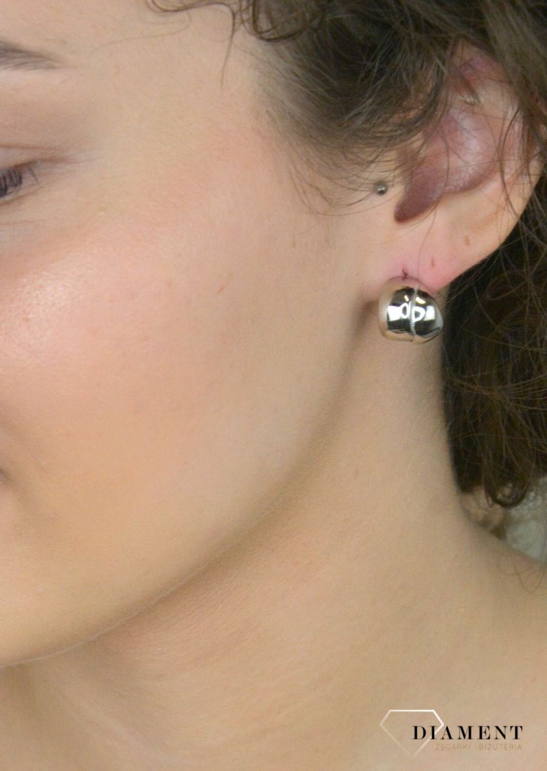 Kolczyki srebrne kółka małe pr 925, DIA-KLC-12803-925 Srebrne kolczyki kółka gładkie zostały wykonane z najwyższej jakości srebra próby 925. 2.jpg