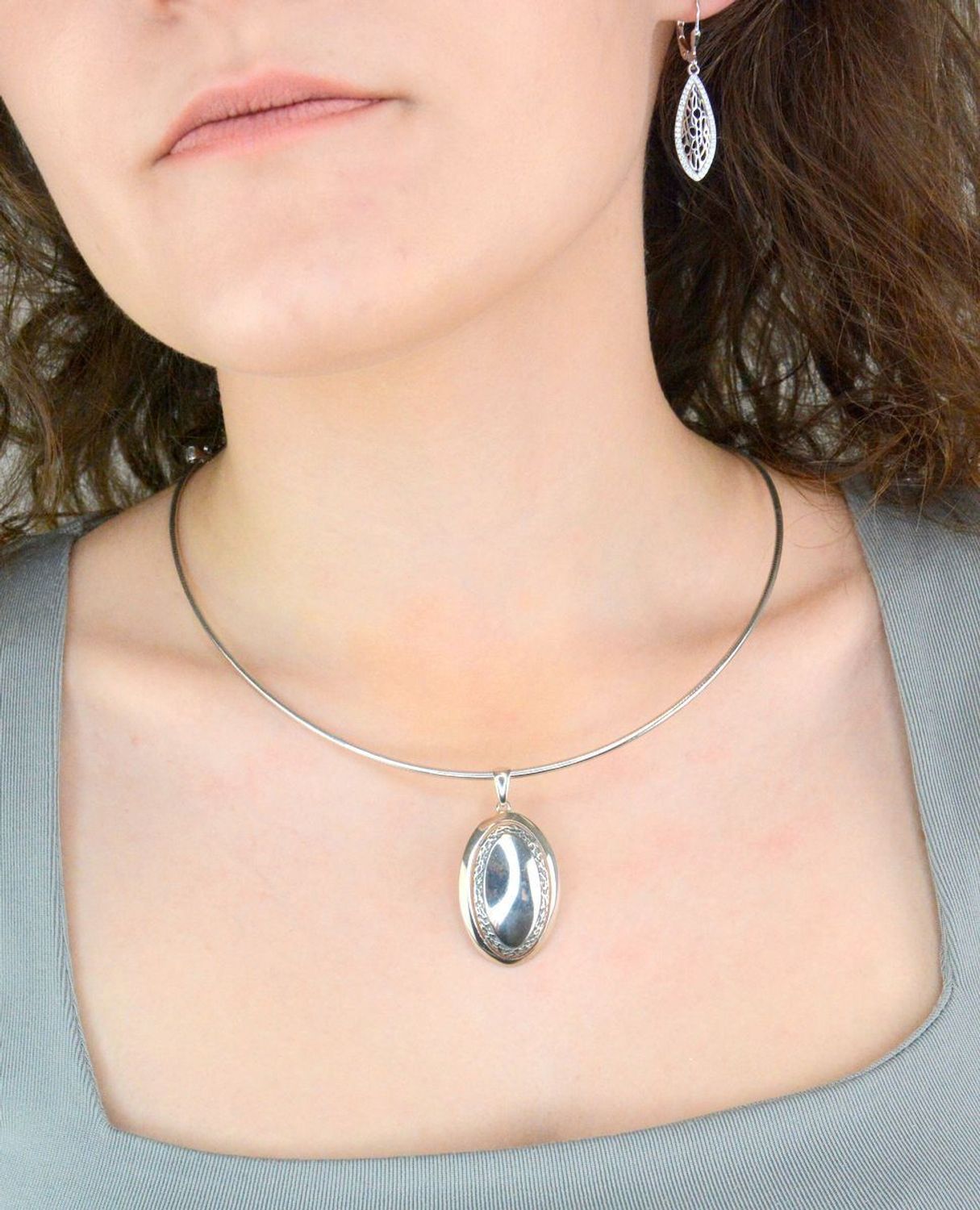 Kolczyki srebrne wiszące łezki ażurowe z cyrkoniami pr 925, DIA-KLC-12806-925 Srebrne kolczyki wiszące ażurowe łezki zostały wykonane z najwyższej jakości srebra próby 925, ozdobione cyrkonią.1.jpg