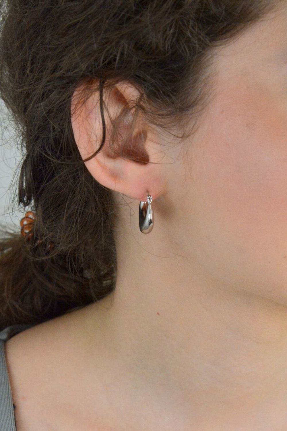 Kolczyki srebrne geometryczne próba 925, DIA-KLC-12817-925 Nowoczesne kolczyki o geometrycznej formie wykonane ze srebra próby 925 to propozycja dla kobiet1.jpg