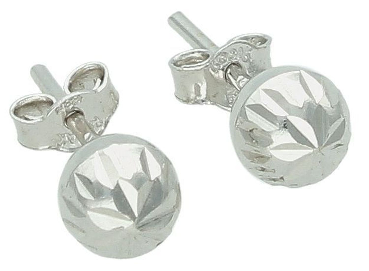 Złote kolczyki damskie kulki białe złoto 6 mm KLC-000000-512-585. Stylowe kolczyki wykonane z białego złota próby 585. Kolczyki mają okrągły kształt, ozdobione grawerem. 1.jpg