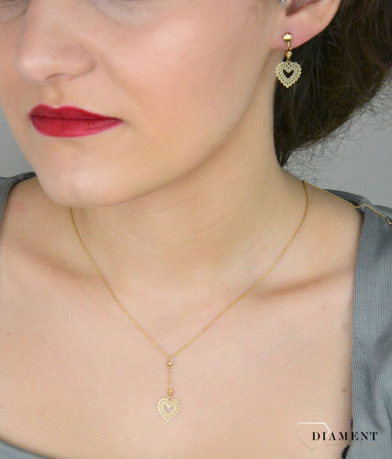 Złote kolczyki wiszące ażurowe serca próba 585, DIA-KLC-12961-585. Wykonane z wysokiej jakości złota próby 585, łączą lekkość i delikatność z klasycznym stylem (2).jpg