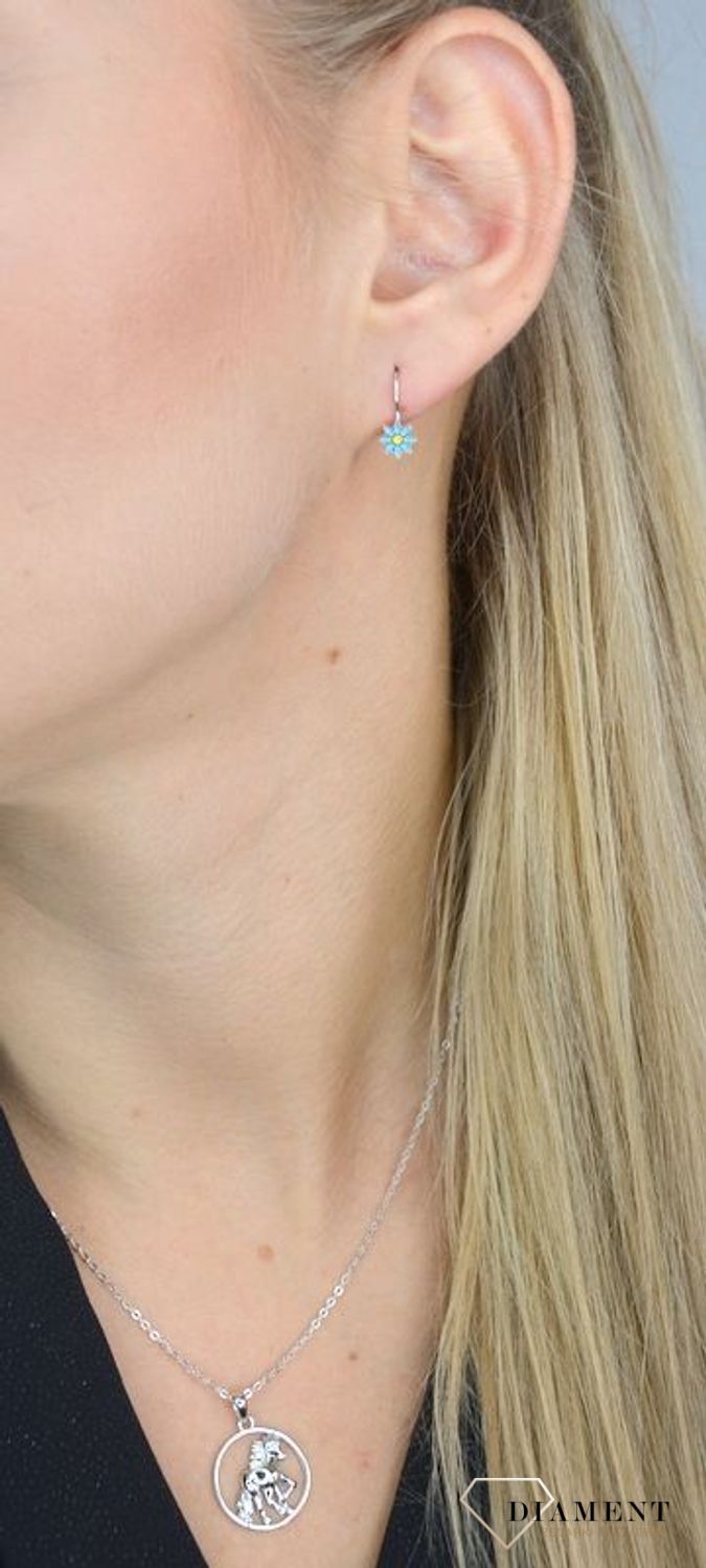 Kolczyki srebrne dla dziewczynki 'Niebieskie kwiatki' DIA-KLC-1304OR0086B-925.jpg