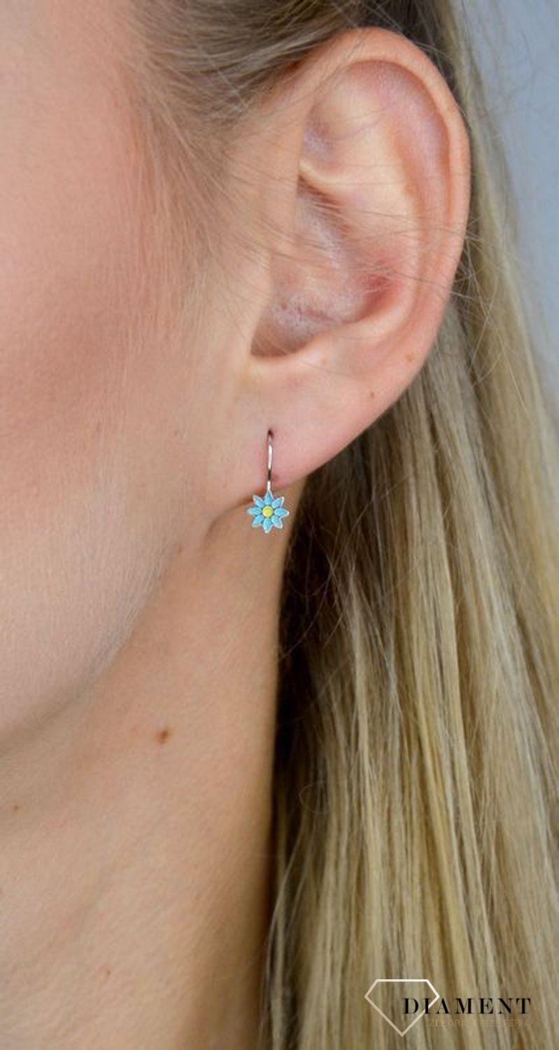 Kolczyki srebrne dla dziewczynki 'Niebieskie kwiatki' DIA-KLC-1304OR0086B-925.jpg