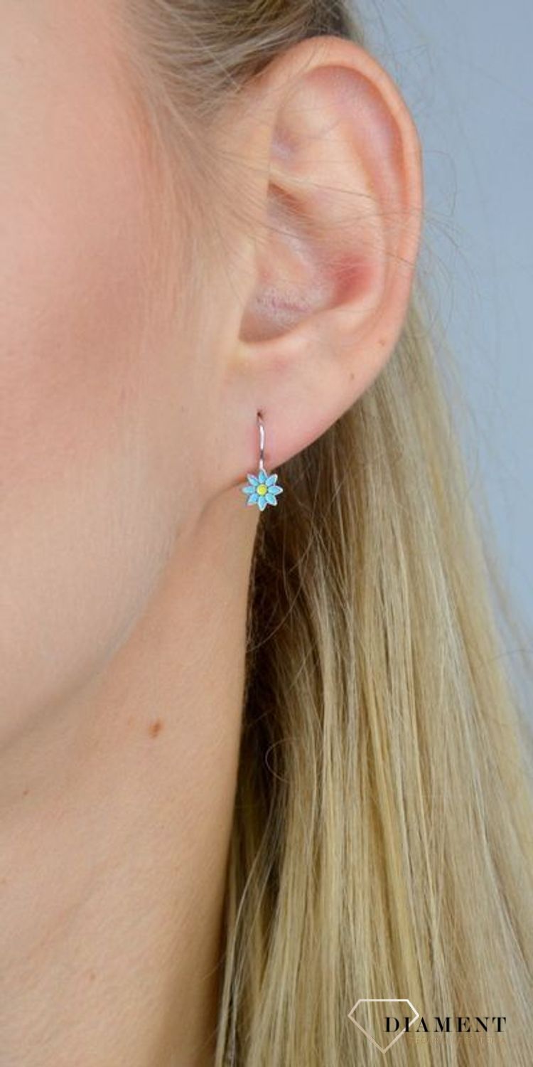Kolczyki srebrne dla dziewczynki 'Niebieskie kwiatki' DIA-KLC-1304OR0086B-925.jpg