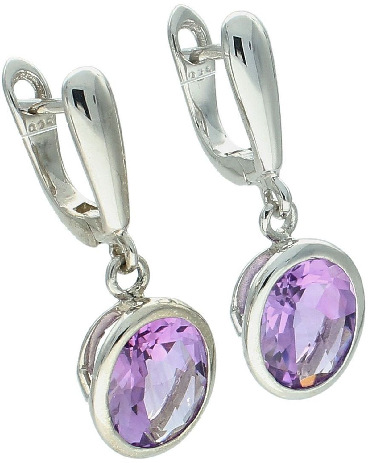 Eleganckie kolczyki damskie ze srebra 925 z owalnym ametystem. Długość 3 cm, waga 5,47 g, zapięcie angielskie. Stylowy dodatek i idealny prezent z naturalnym kamieniem.1.jpg