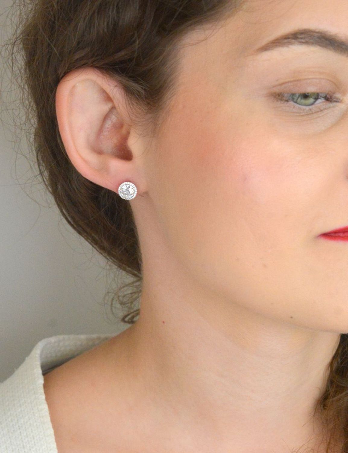 Srebrne kolczyki damskie okrągłe z cyrkoniami  Próba 925  Sztyft  DIA-KLC-13136-925.jpg