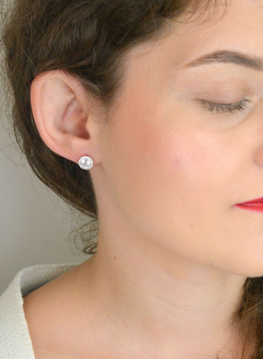 Srebrne kolczyki damskie okrągłe z cyrkoniami  Próba 925  Sztyft  DIA-KLC-13136-925.jpg