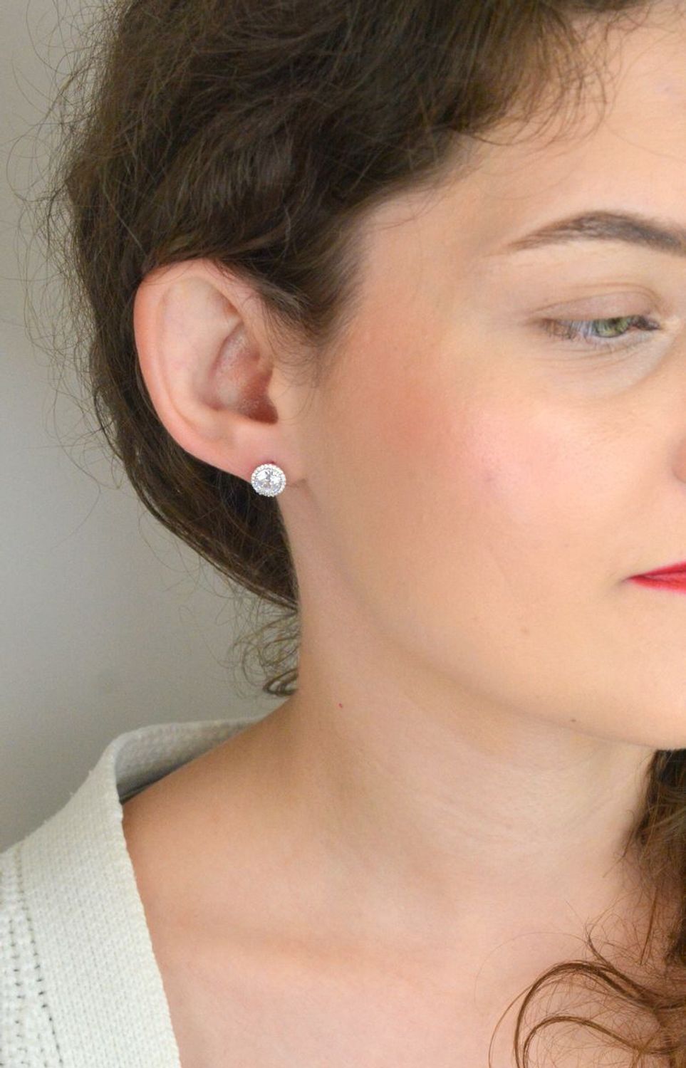 Srebrne kolczyki damskie okrągłe z cyrkoniami  Próba 925  Sztyft  DIA-KLC-13136-925.jpg