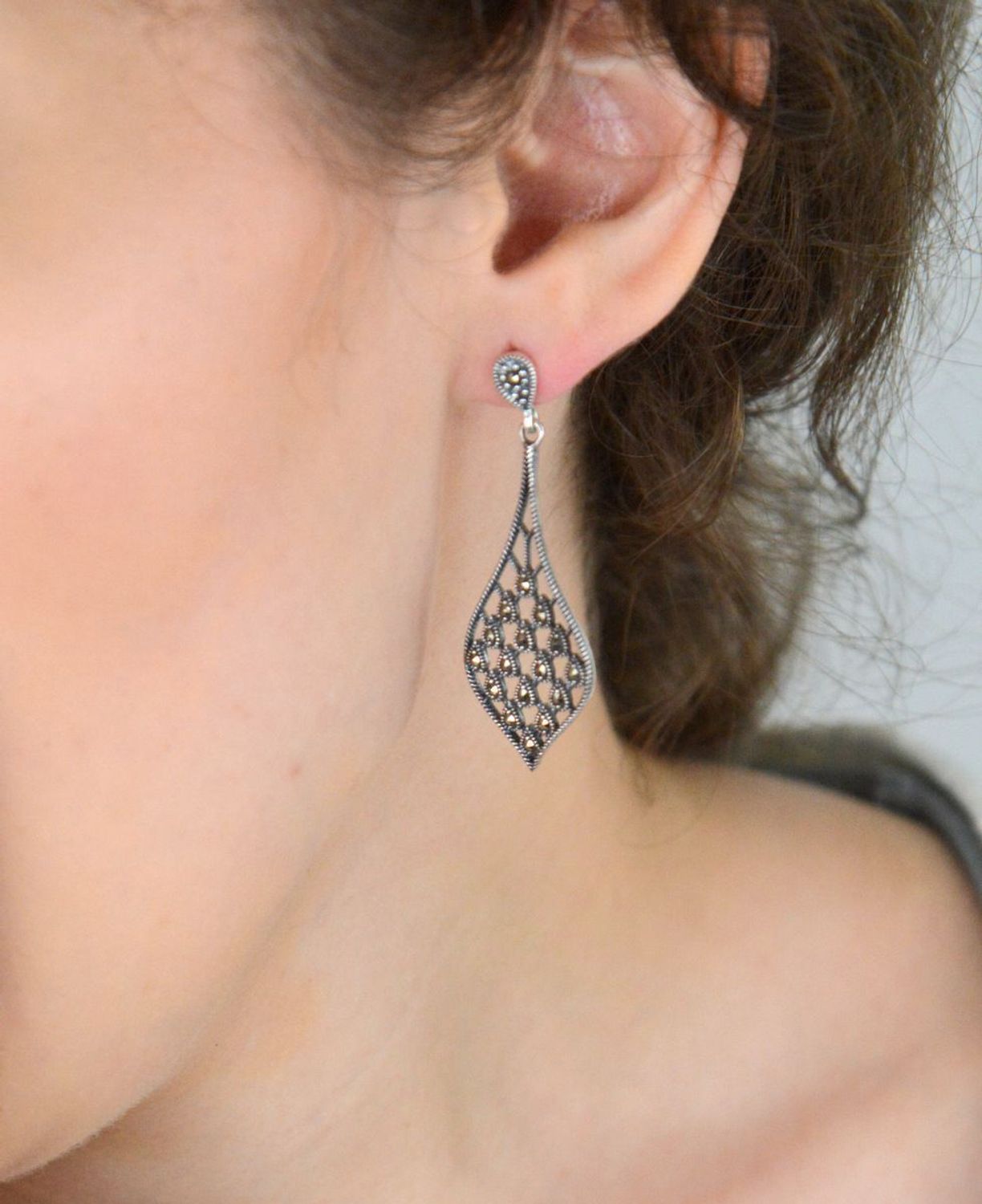 Srebrne kolczyki damskie łezki z markazytami  Długie  Próba 925  DIA-KLC-13148-925.jpg