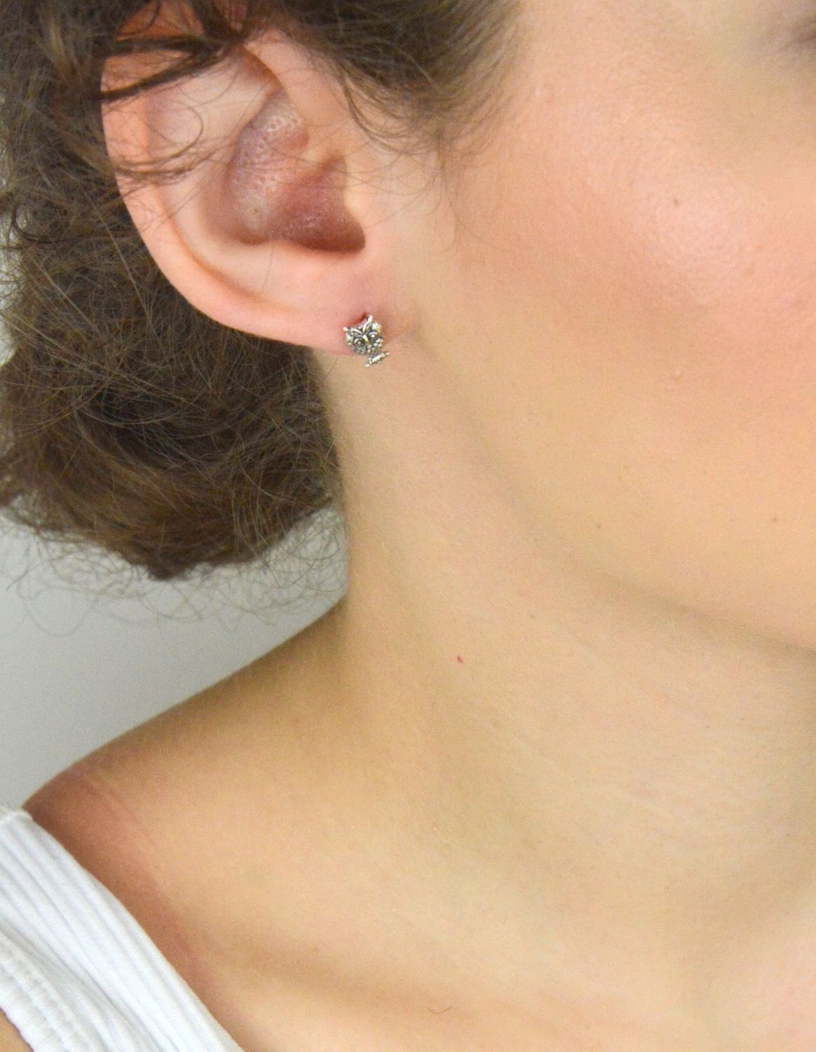 Kolczyki srebrne dziecięce i damskie DIA-KLC-13151-925 z motywem sowy, próba 925, wymiary 9x5 mm, waga 0,90 g, zapięcie na sztyft. Uroczy dodatek dla każdej wieku.1.jpg