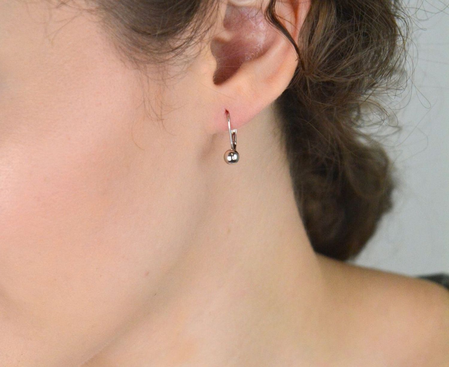 Srebrne kolczyki damskie wiszące kuleczki  Próba 925  Bigiel angielski  DIA-KLC-13184-925.jpg