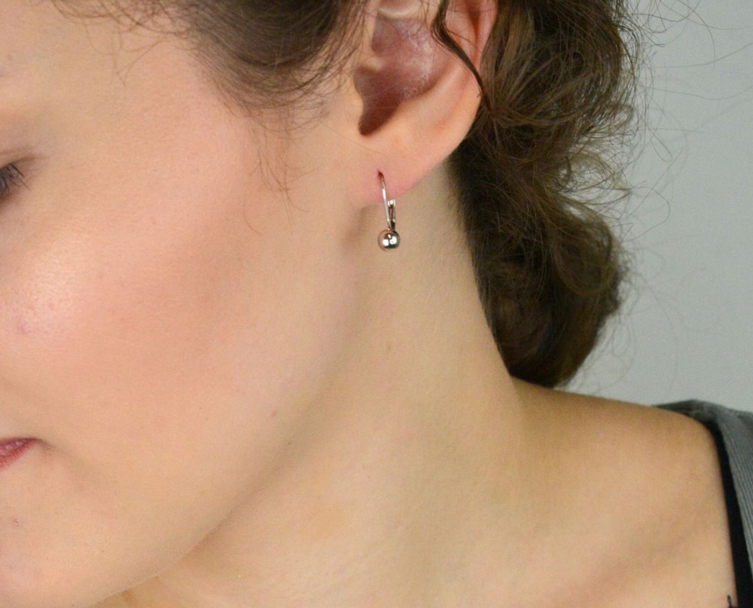 Srebrne kolczyki damskie wiszące kuleczki  Próba 925  Bigiel angielski  DIA-KLC-13184-925.jpg