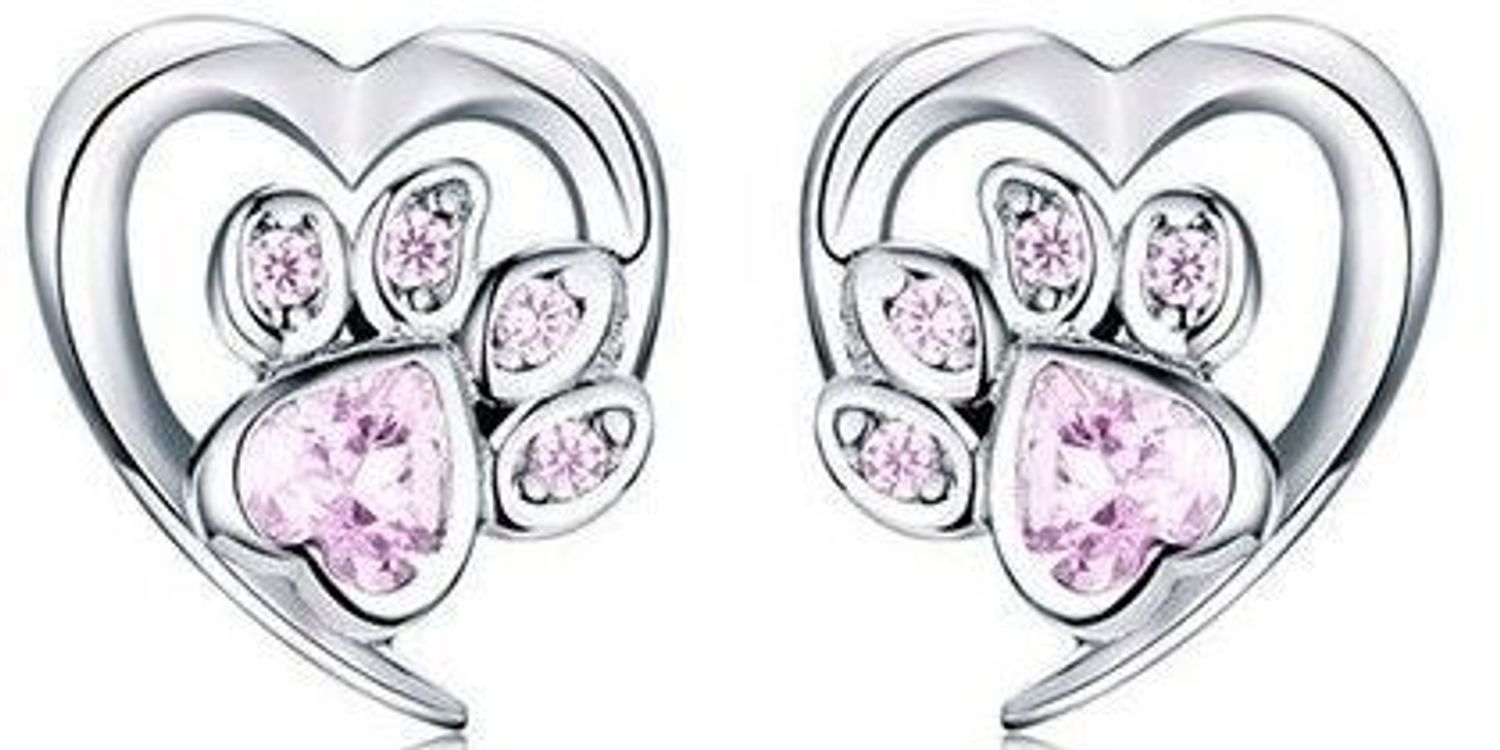 Kolczyki srebrne rodowane 925 – serce z psią łapką, model IM0260423ER. Różowa cyrkonia, zapięcie sztyft, wymiary 7,9 x 8,3 mm, waga ok. 1,2 g. Idealne dla miłośniczek zwierząt!2.jpg