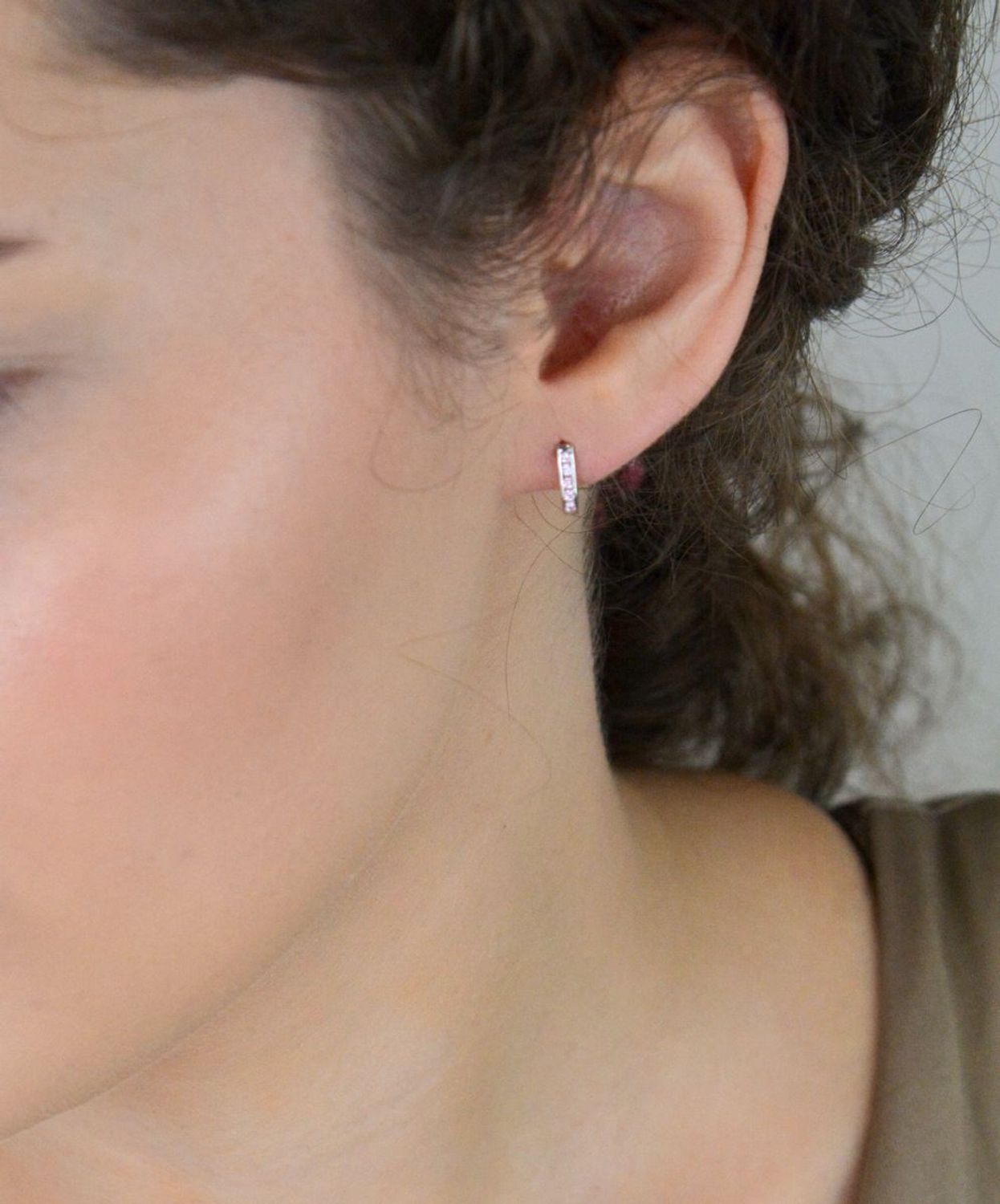 Kolczyki dziecięce srebrne 925 DIA-KLC-13221-925 – delikatne z różową cyrkonią, 1 cm.jpg