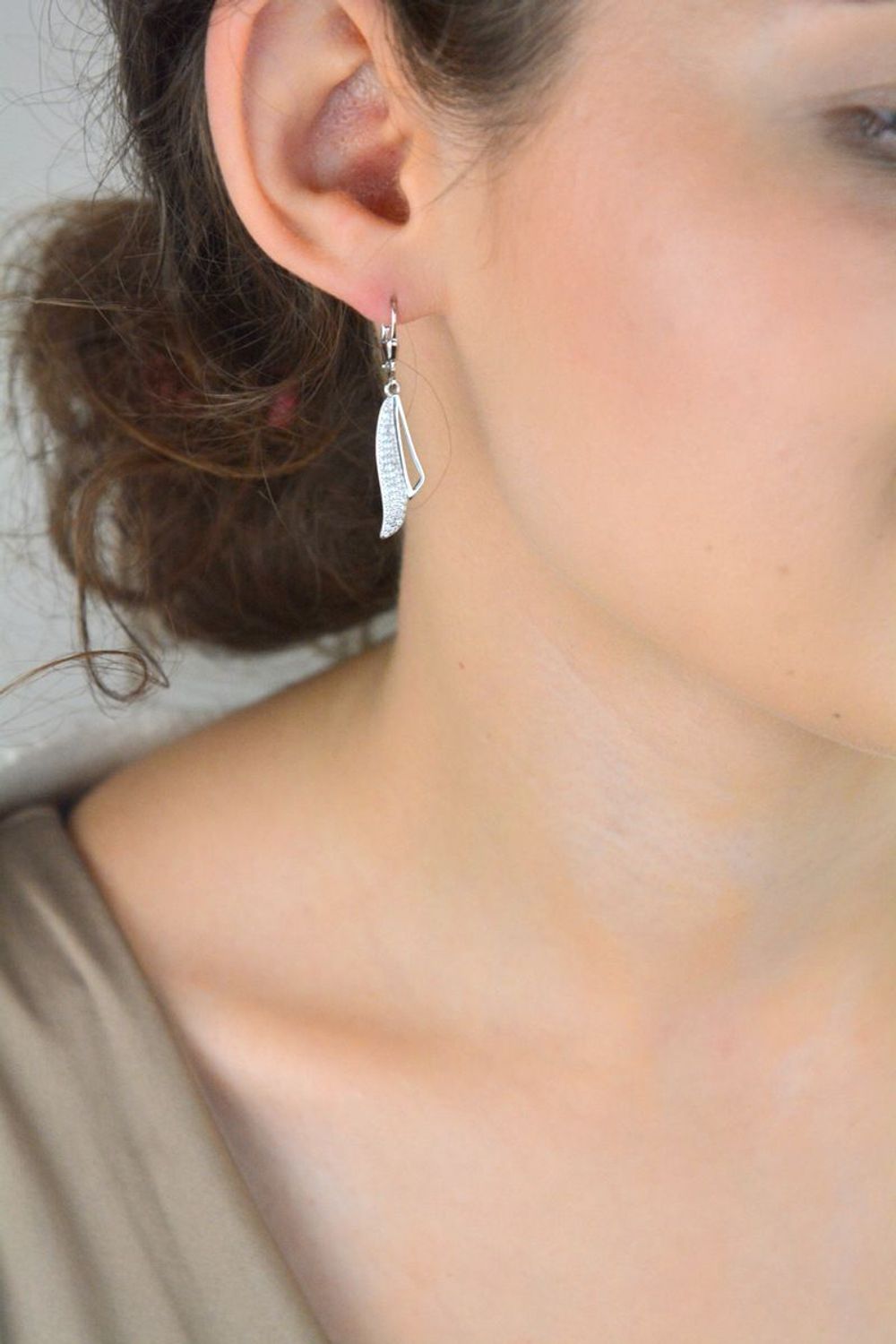 Kolczyki srebrne damskie DIA-KLC-13421-925  Wiszące z cyrkoniami  Próba 925  Bigiel angielski.jpg