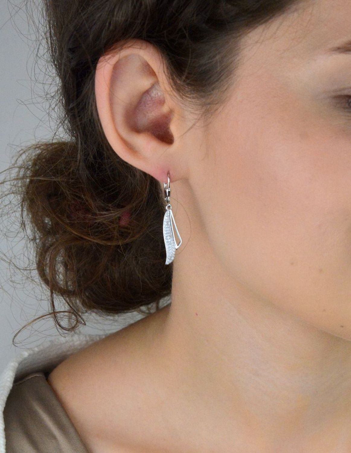 Kolczyki srebrne damskie DIA-KLC-13421-925  Wiszące z cyrkoniami  Próba 925  Bigiel angielski.jpg