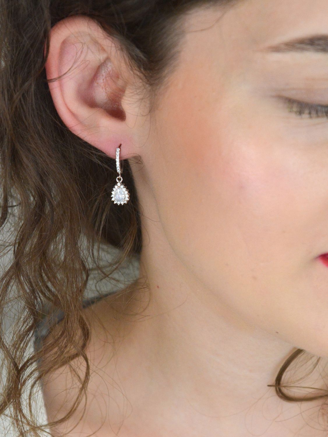 Srebrne Kolczyki Kółka z Zawieszką Łezką – Cyrkonia i Kryształ, Srebro 925.jpg