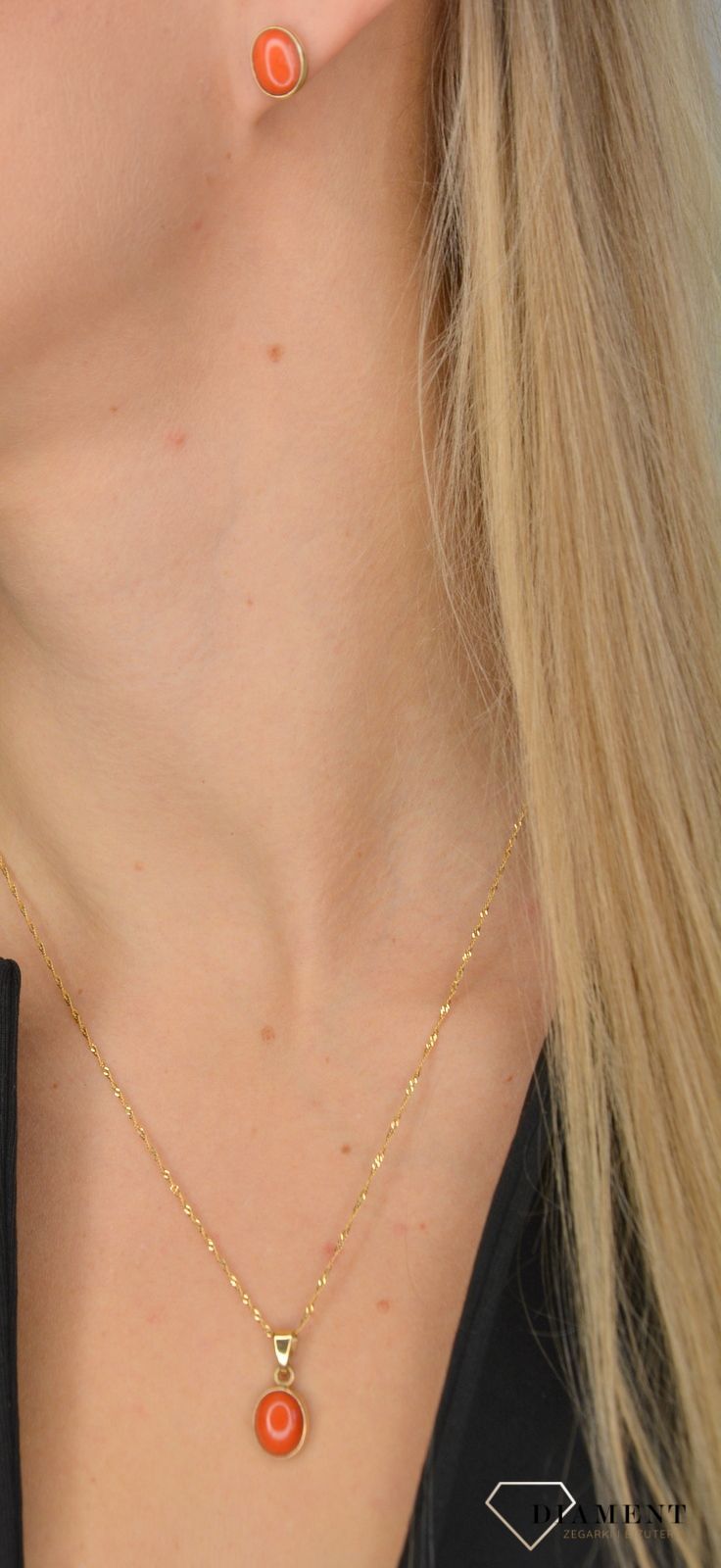 Złote kolczyki Diament 585 koral z zapięciem typu sztyfty DIA-KLC-1377-585.jpg