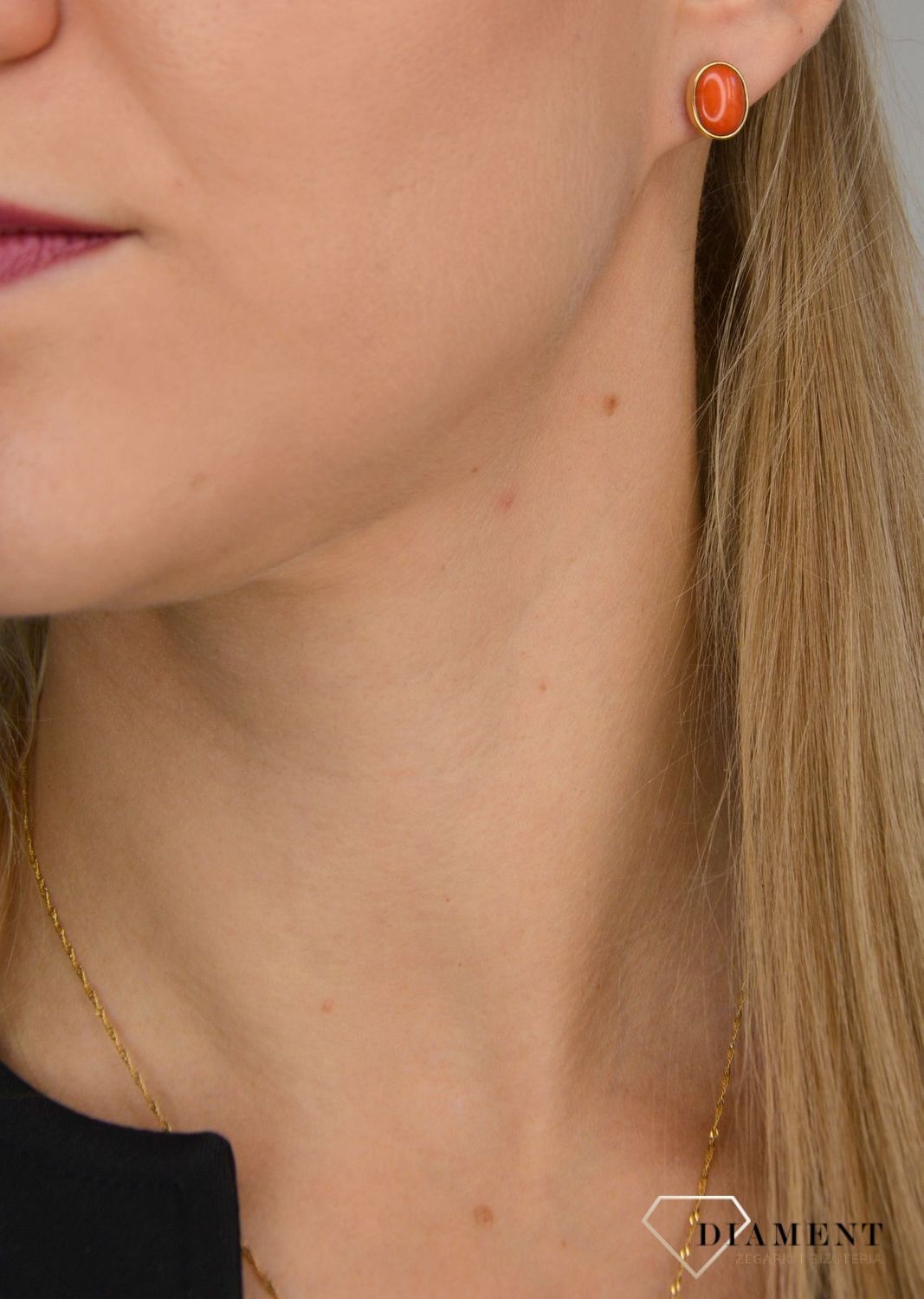 Złote kolczyki Diament 585 koral z zapięciem typu sztyfty DIA-KLC-1377-585.jpg