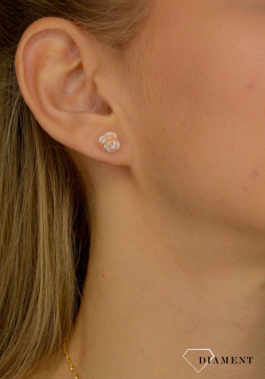 Złote koczyki na sztyft 585 'Koralowe różyczki' DIA-KLC-1385-585.jpg