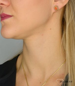 Złote kolczyki Diament 585 koral z zapięciem typu sztyfty DIA-KLC-1386-585✓ Złote kolczyki Diament 585 z kamieniem koral na sztyft w Sklepie (6).JPG