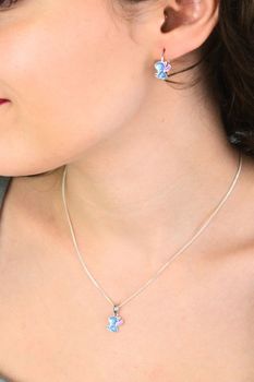 kolczyki dziecięce srebrne, kolczyki 925 dla dzieci, kolczyki z emalią, kolczyki bigiel angielski (2).jpg