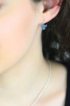 Urocze kolczyki srebrne dziecięce 925 z motywem Stitch. Lekkie, bezpieczne, z zapięciem angielskim i (4).jpg