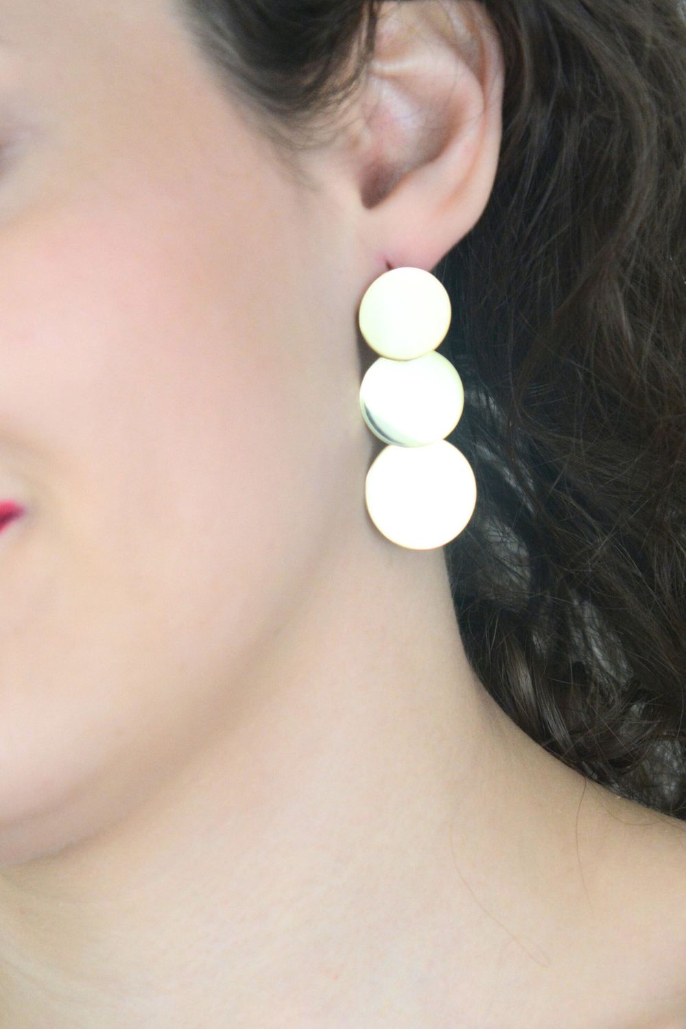 Srebrne pozłacane kolczyki damskie 925 wiszące trzy okrągłe blaszki DIA-KLC-13939Z-925.jpg