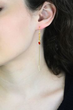 srebrne kolczyki, kolczyki pozłacane, kolczyki 925, kolczyki przez ucho, kolczyki z napisem Love, ko (3).jpg