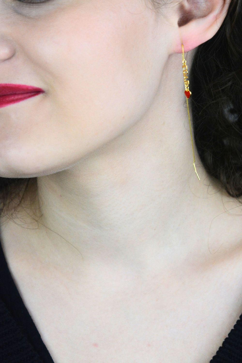 Srebrne pozłacane kolczyki damskie 925 łańcuszki przez ucho Love z serduszkiem DIA-KLC-13953Z-925.jpg