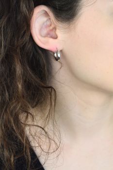 srebrne kolczyki, kolczyki 925, kolczyki koła, kolczyki srebrne koła, kolczyki szarnir, minimalistyc (4).jpg