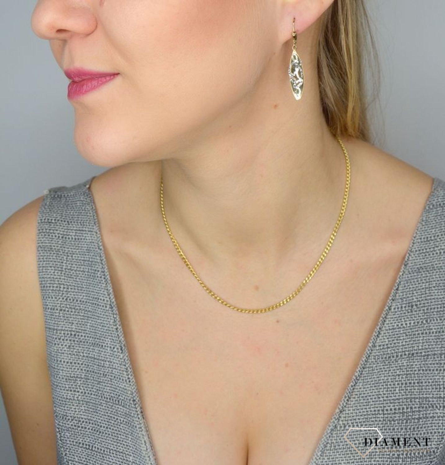 Złote kolczyki 333 wiszące zdobione blaszki DIA-KLC-1405-333.jpg