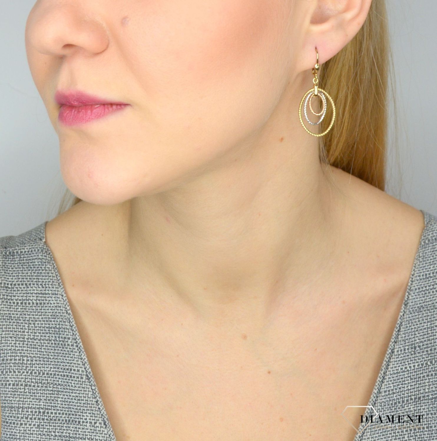 Złote kolczyki 333 wiszące trzykolorowe kółka DIA-KLC-1406-333.jpg