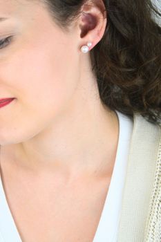 Pozłacane srebrne kolczyki 925 z perłą hodowlaną 4,5 mm – eleganckie kolczyki (3).jpg