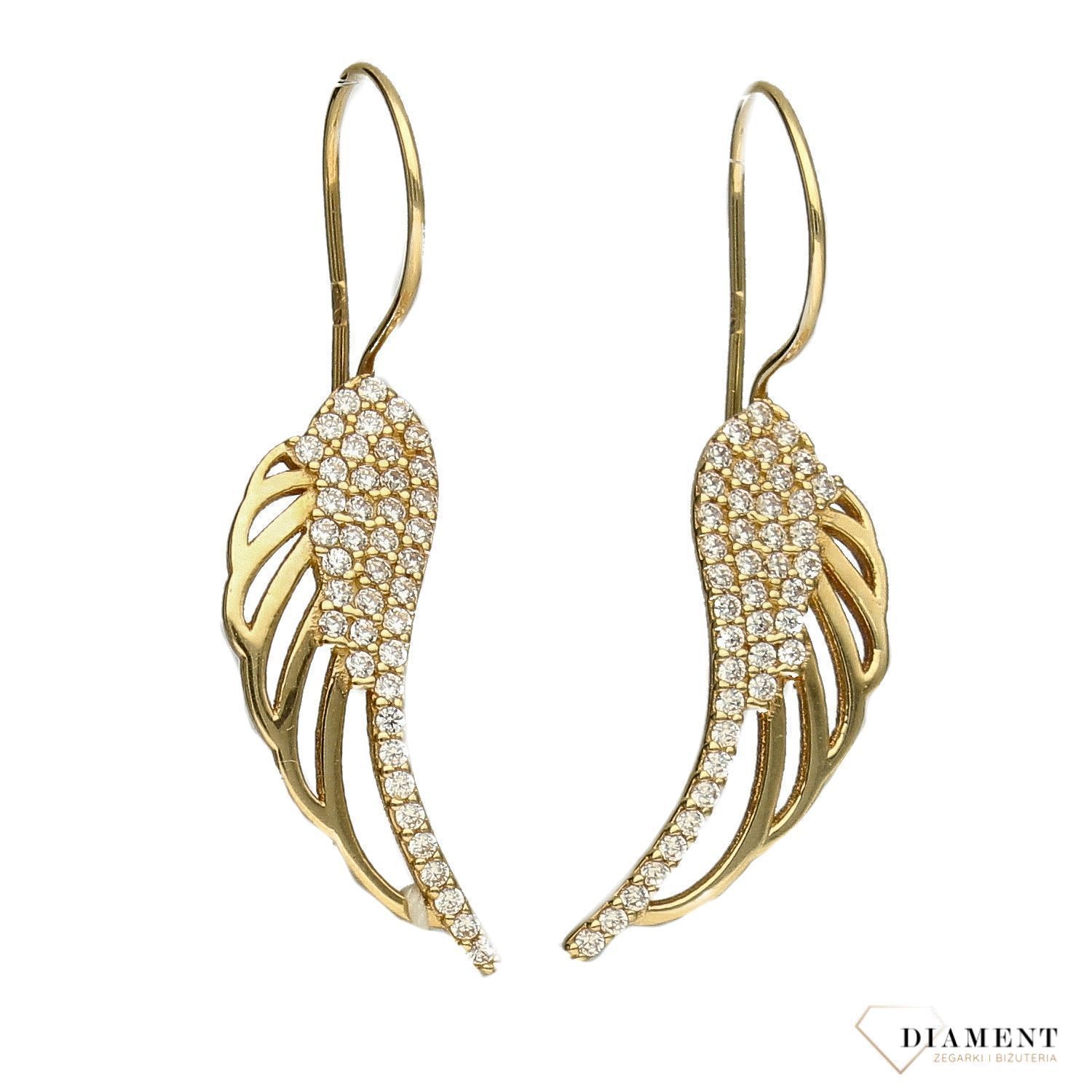 Złote kolczyki 333 skrzydełka z białymi cyrkoniami DIA-KLC-1423-333.jpg
